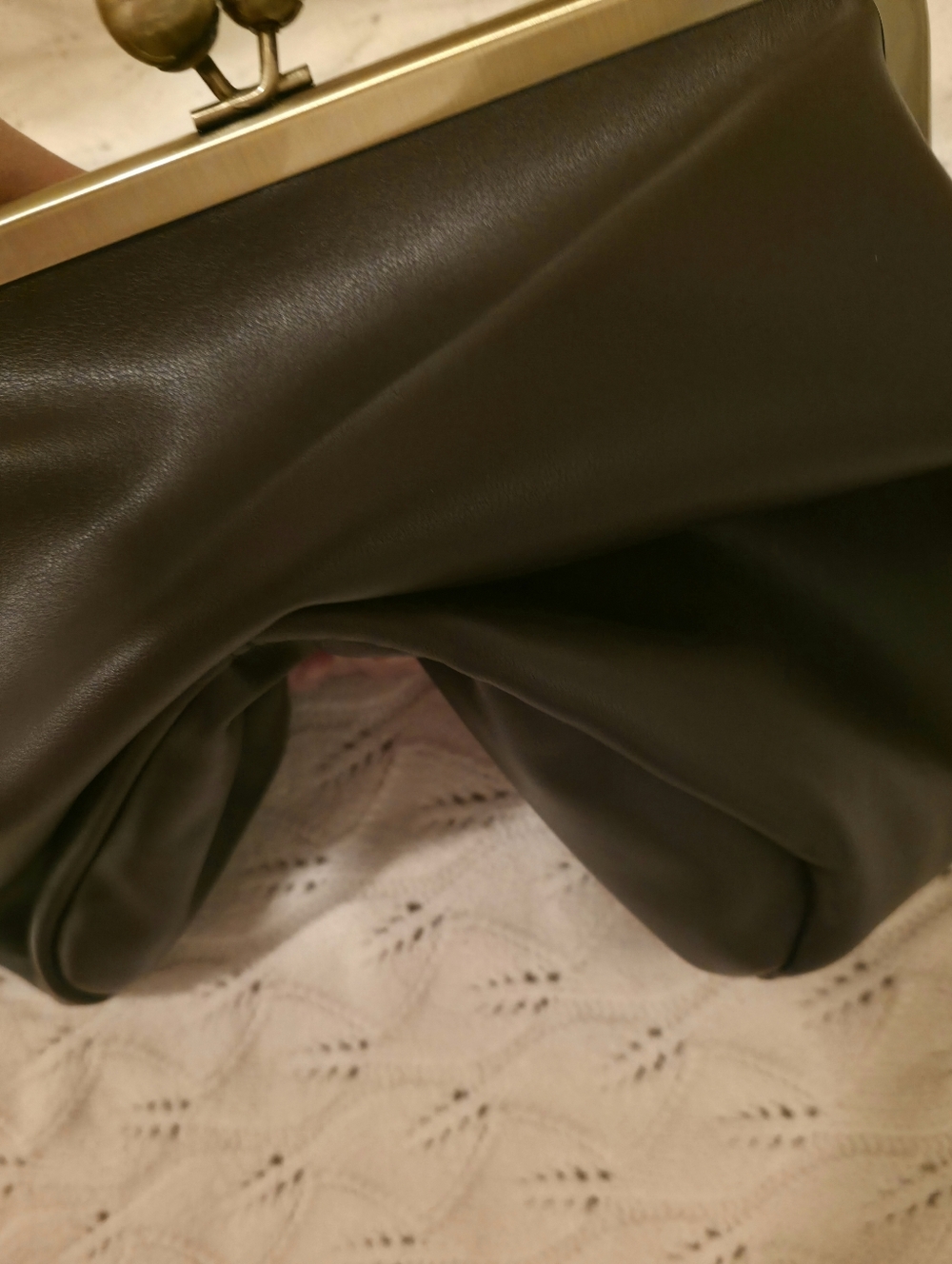 Large Kisslock bag in Chocolate Brown-New without tag - Picture 14 of 15